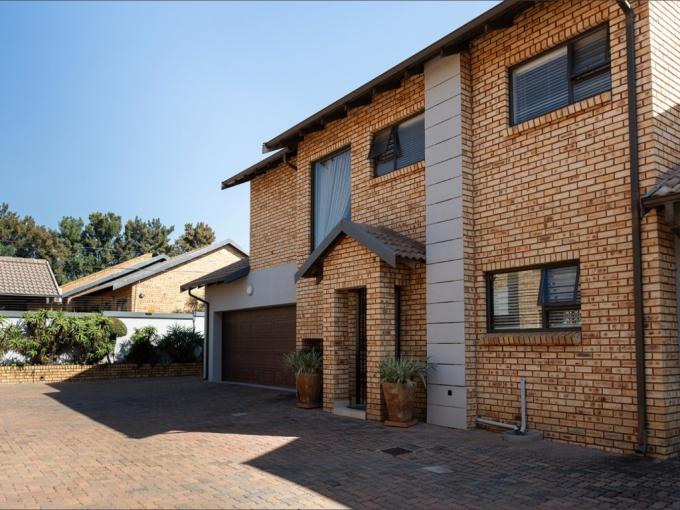 3 Bedroom Simplex for Sale For Sale in New Redruth - MR712197