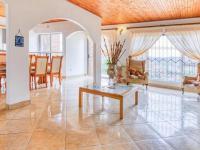  of property in Glenvista