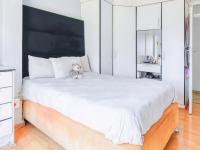  of property in Glenvista