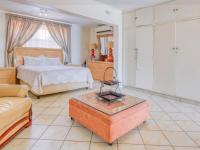  of property in Glenvista