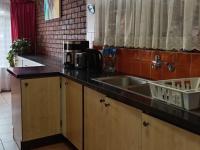  of property in Glenvista