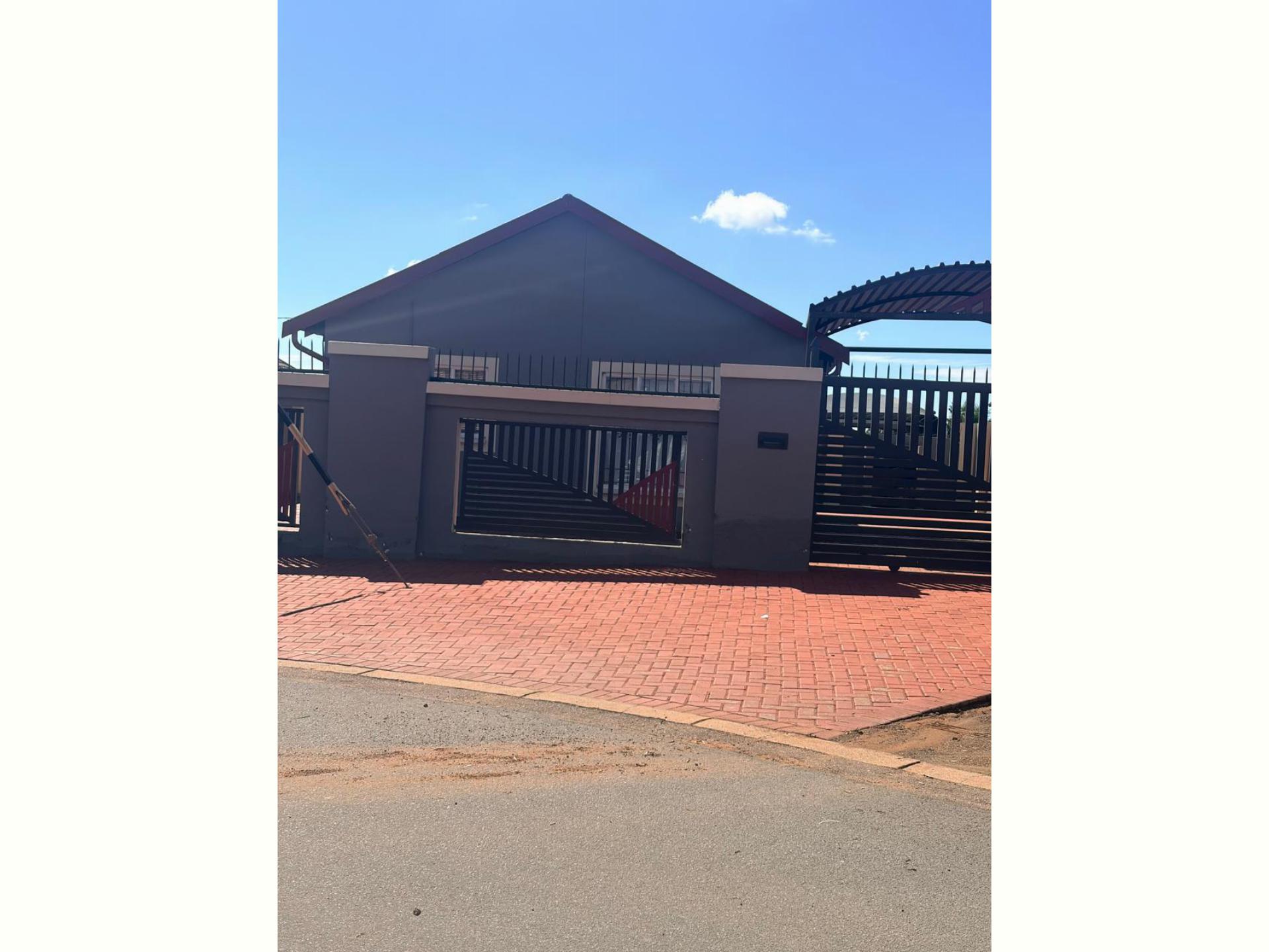  of property in Rosslyn