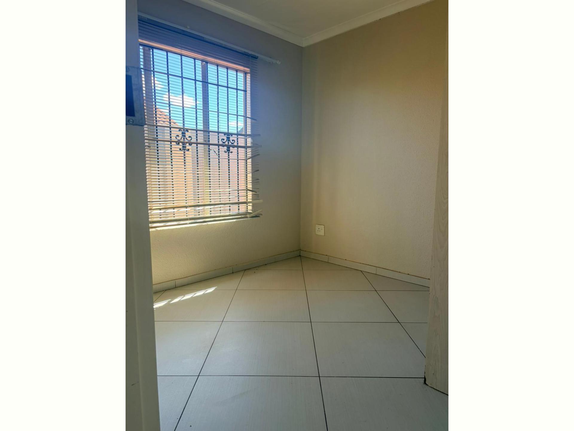  of property in Rosslyn
