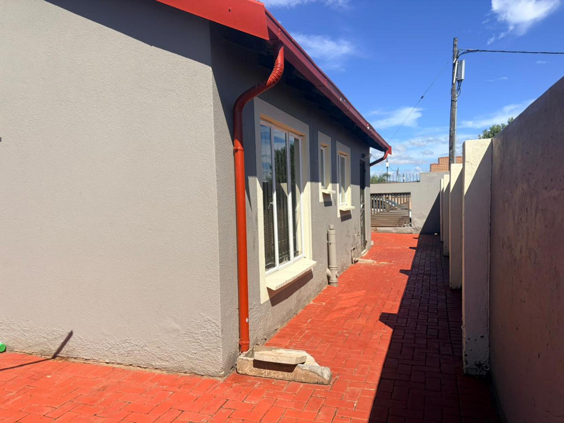  of property in Rosslyn