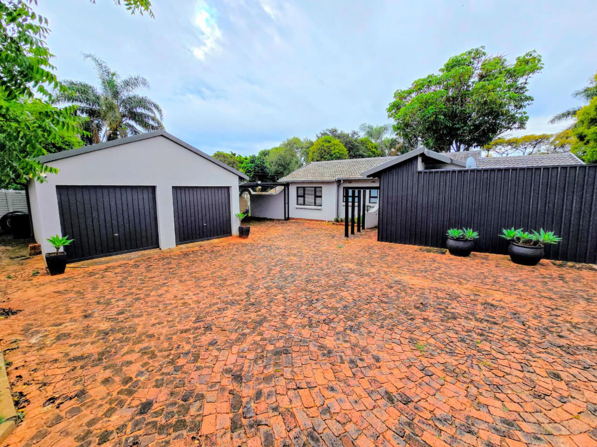  of property in Sinoville