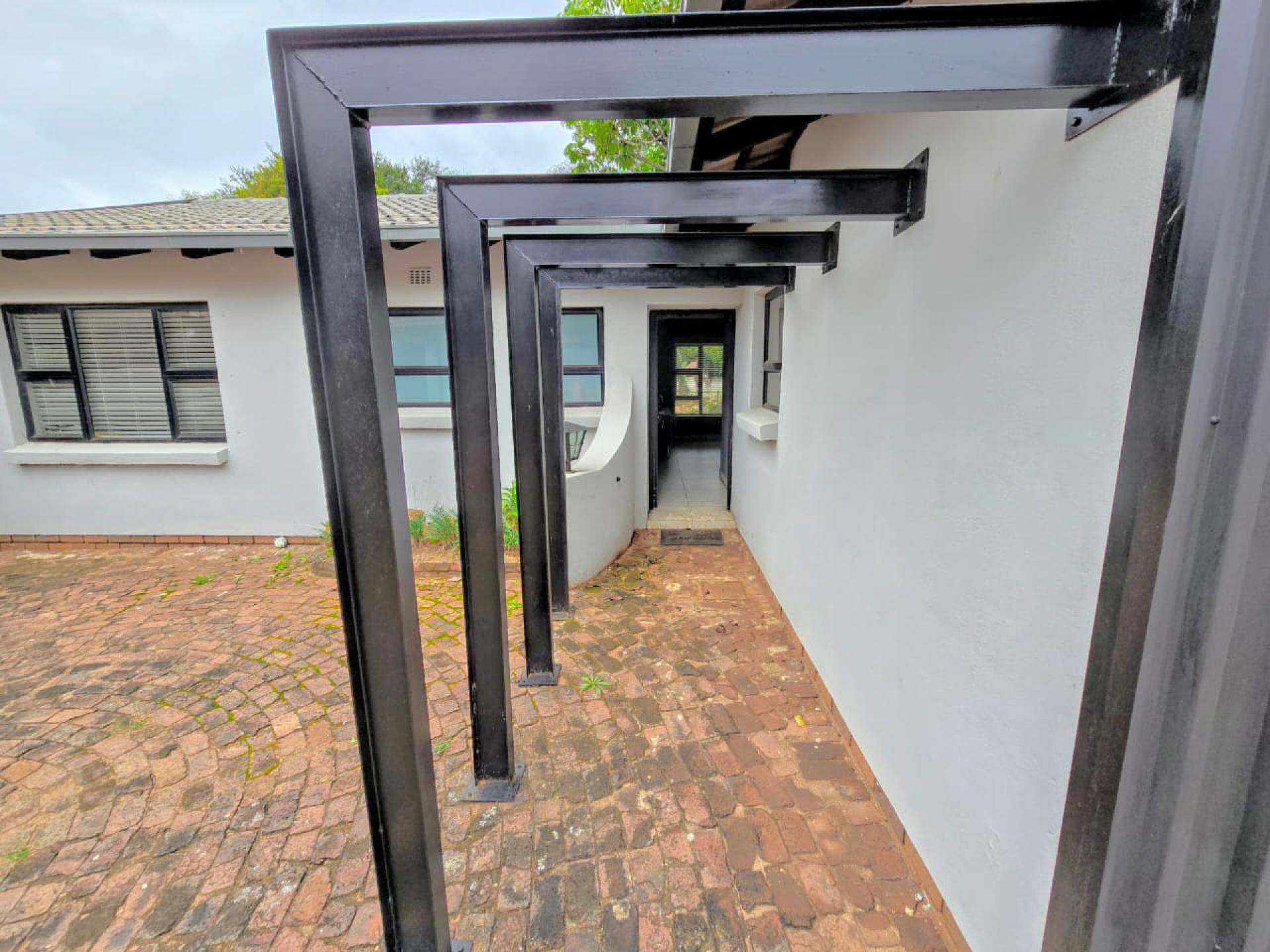  of property in Sinoville