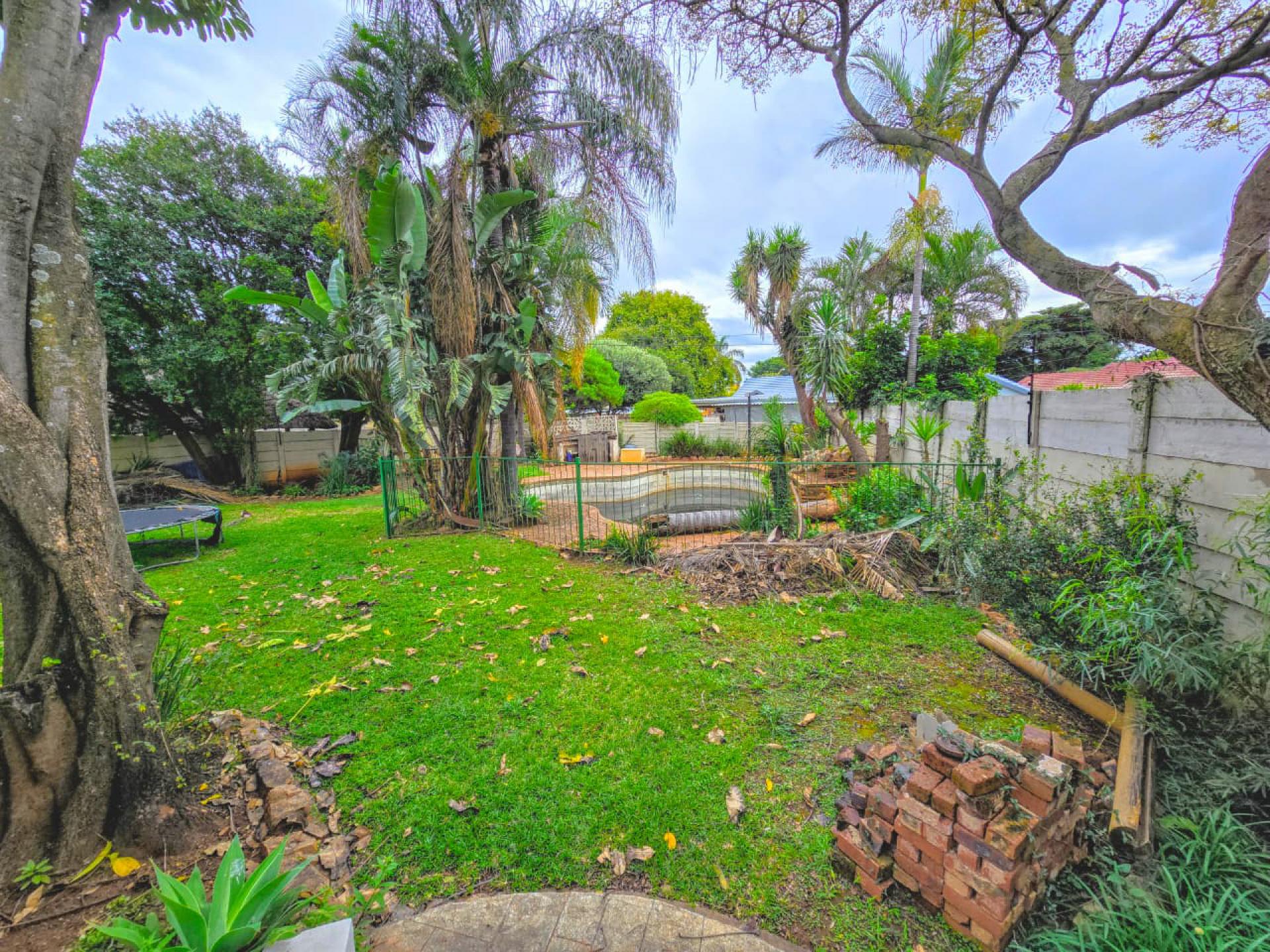  of property in Sinoville