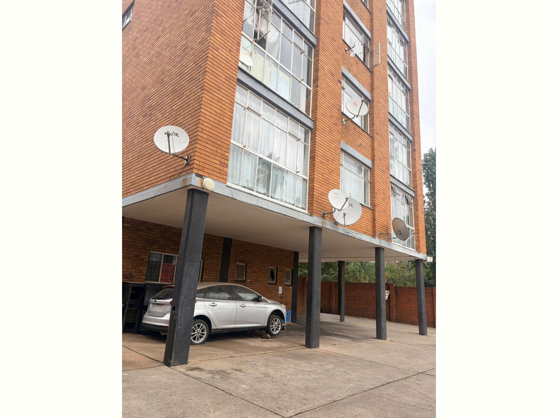  of property in Sunnyside