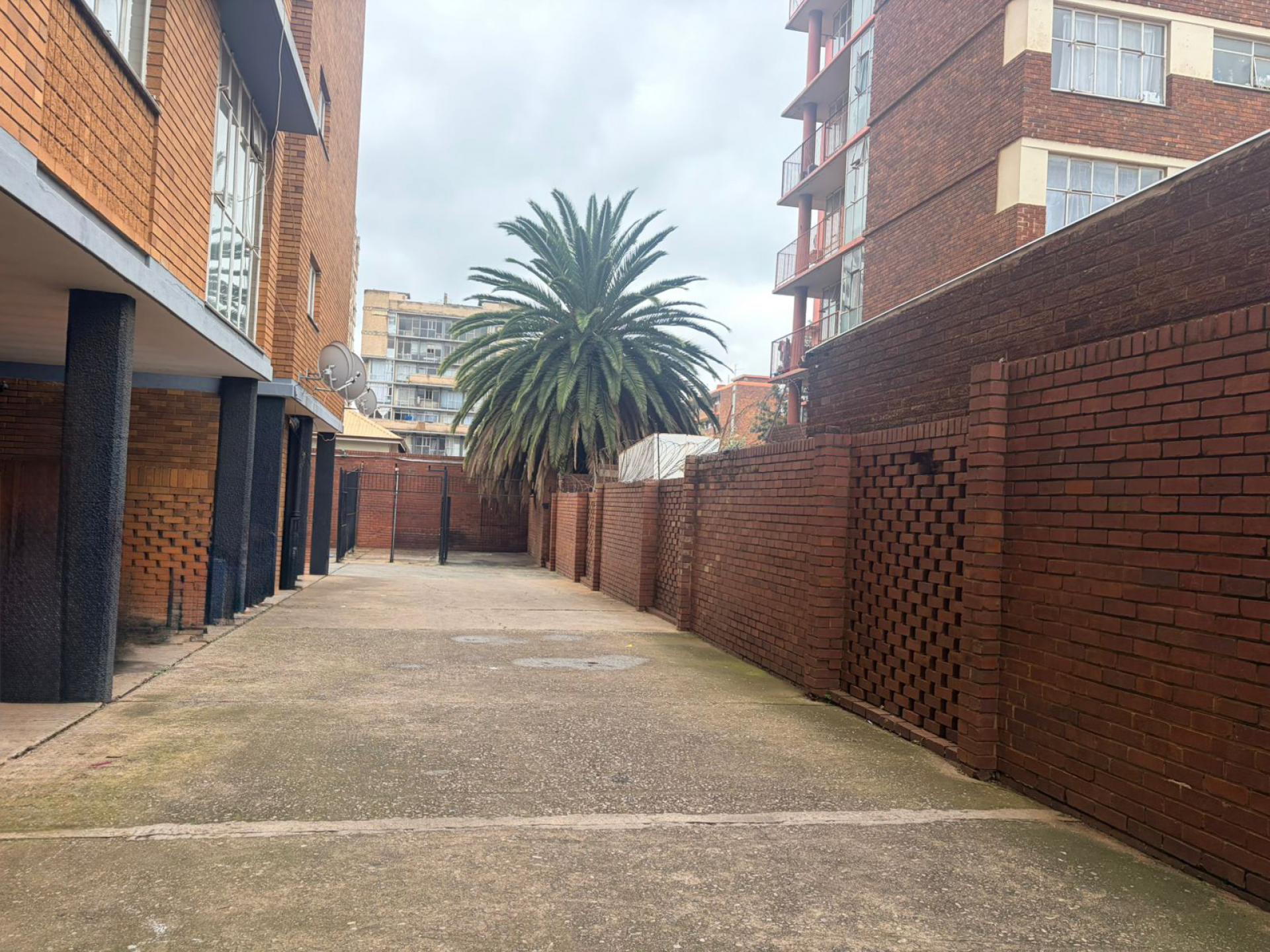  of property in Sunnyside