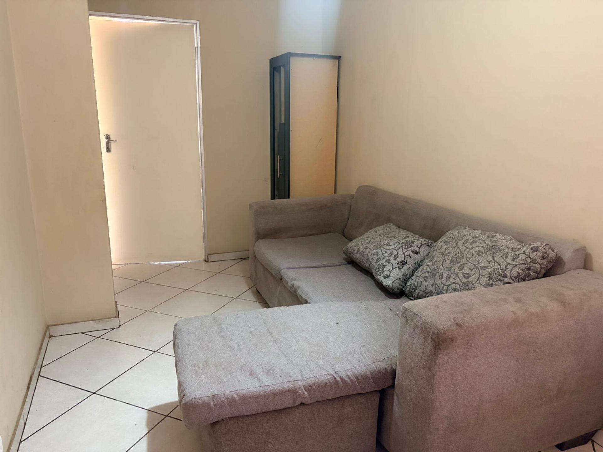  of property in Sunnyside