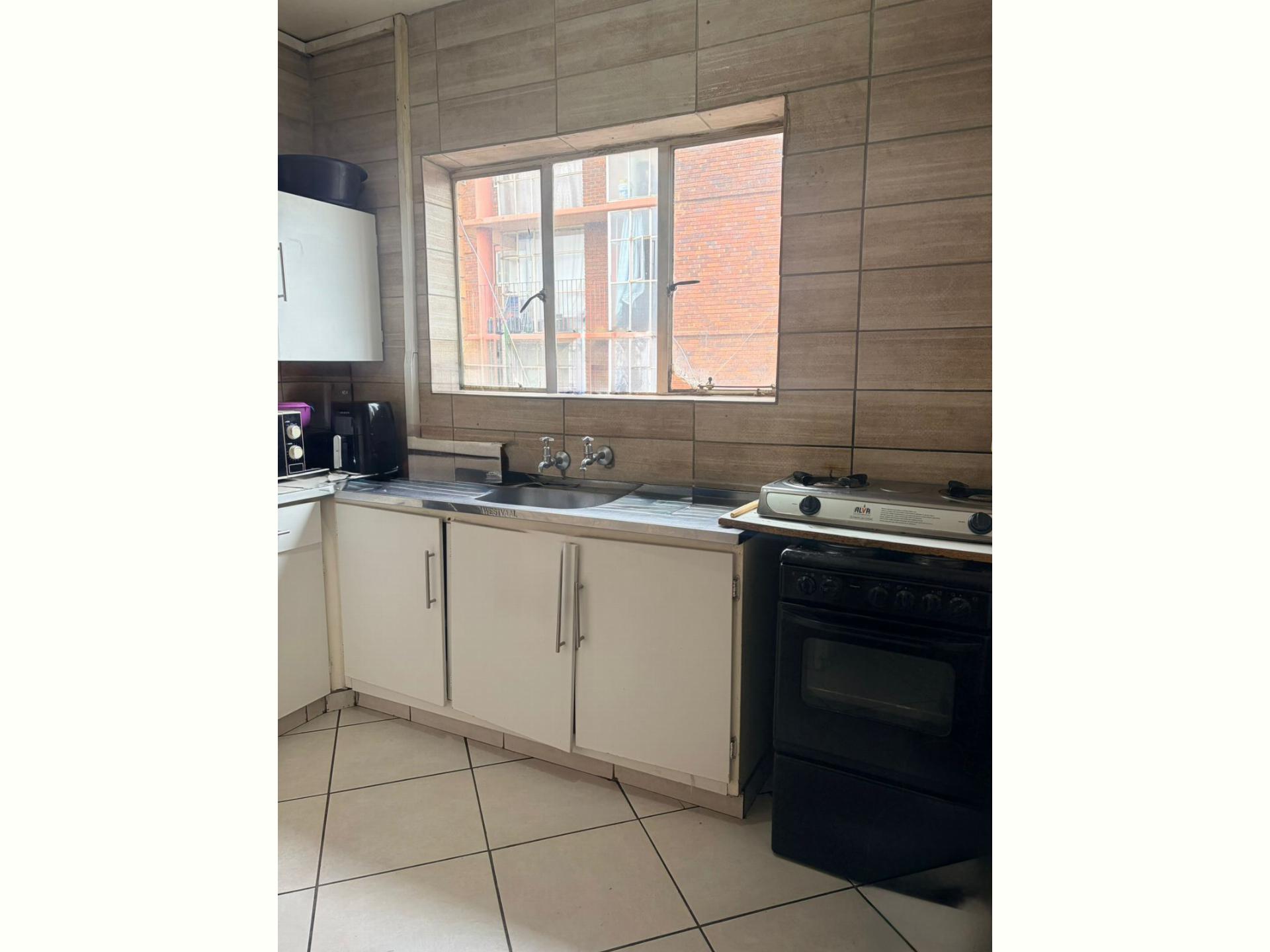  of property in Sunnyside