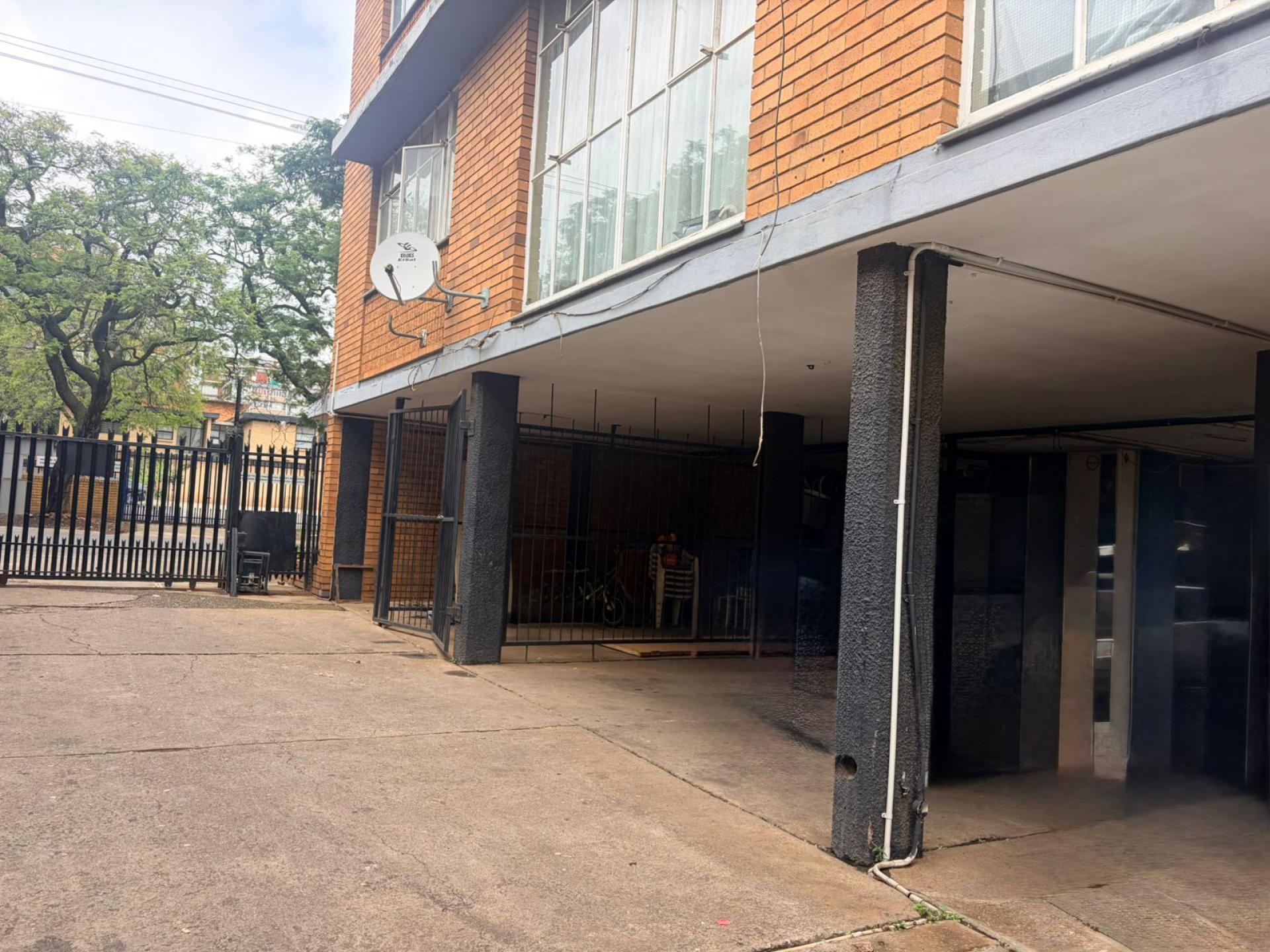  of property in Sunnyside