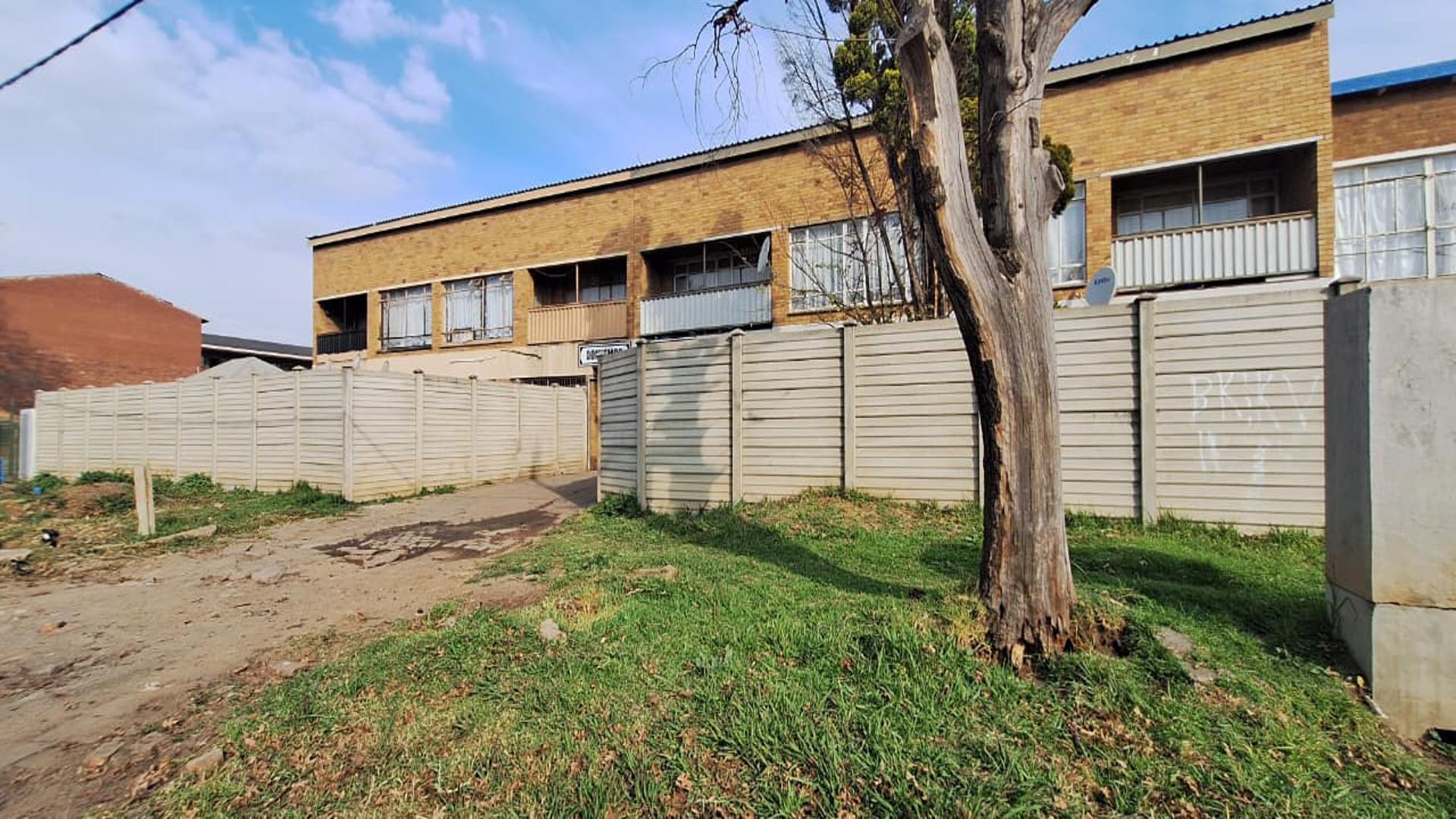 Front View of property in Vereeniging