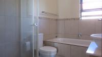 Bathroom 1 of property in Comet