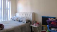 Bed Room 1 - 14 square meters of property in Comet