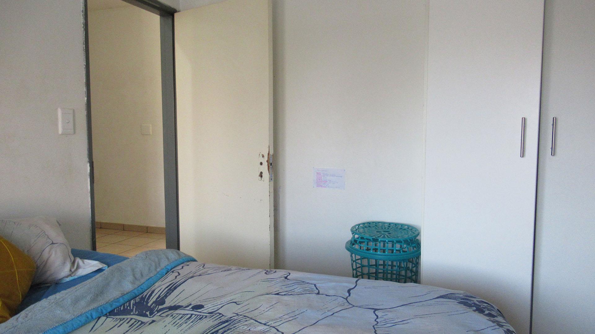 Bed Room 1 - 10 square meters of property in Grand Central