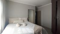 Main Bedroom - 17 square meters of property in Andeon