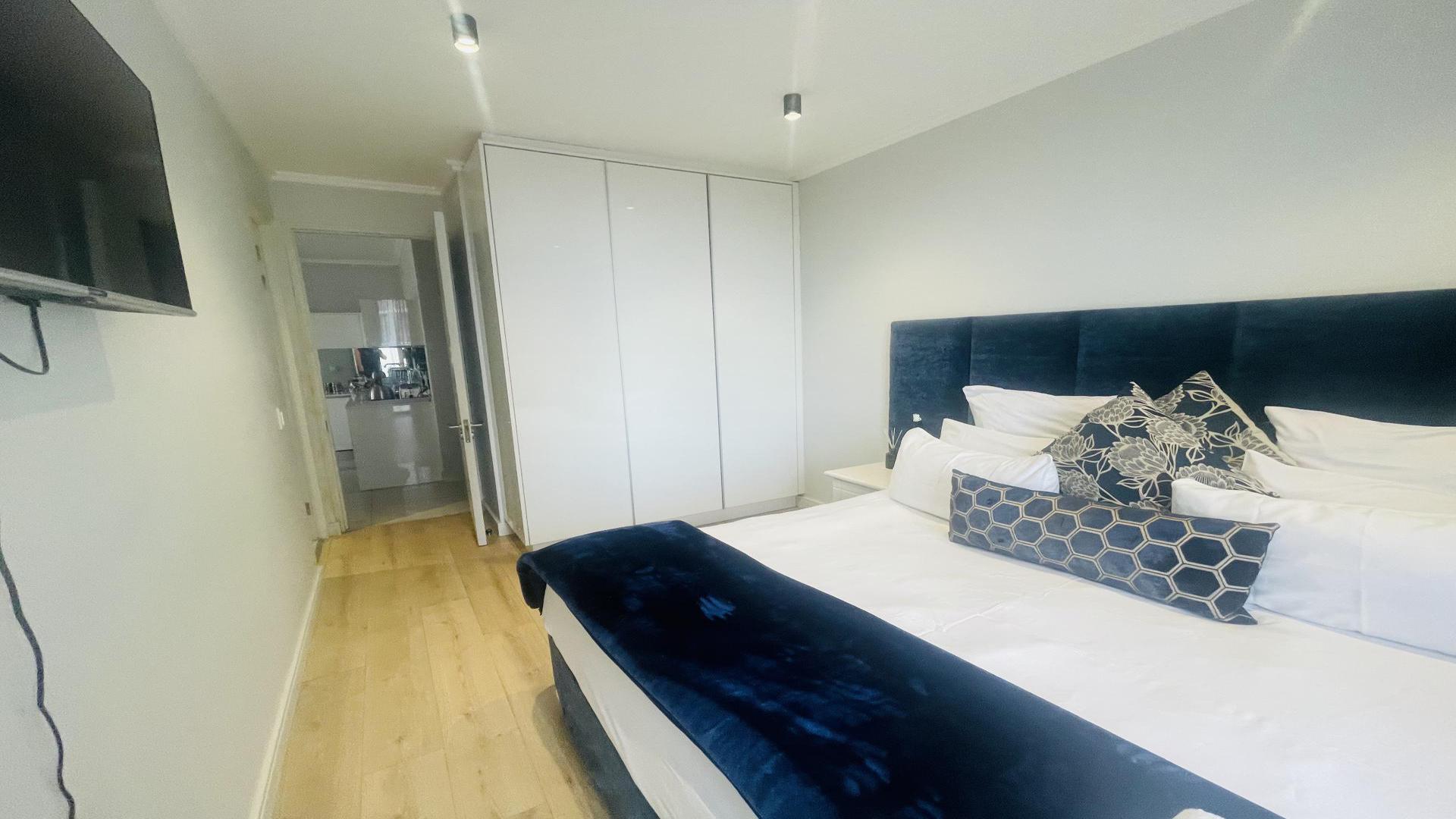 Bed Room 1 of property in Jukskei View
