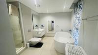 Bathroom 1 of property in Jukskei View