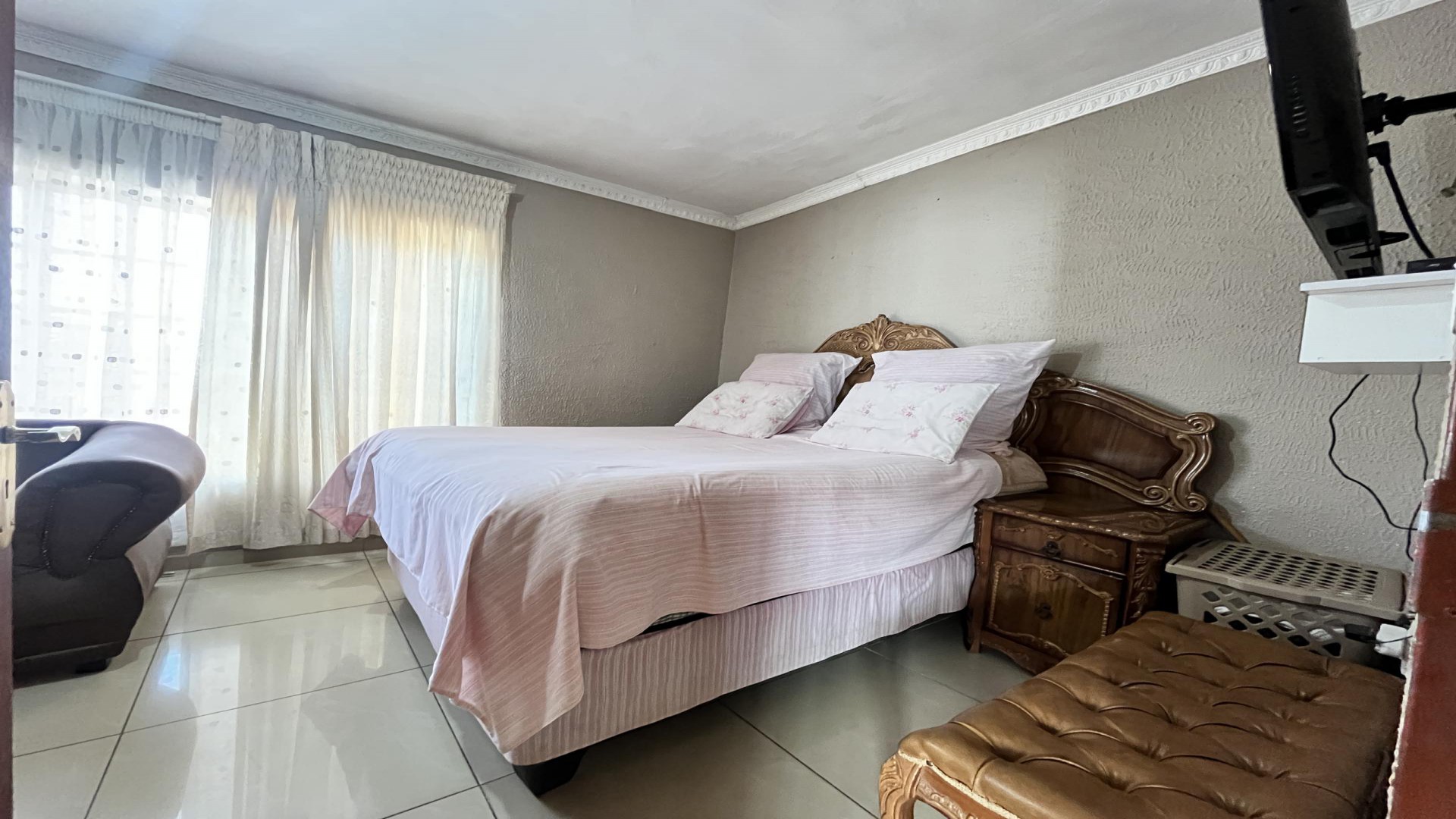 Bed Room 1 of property in Atteridgeville