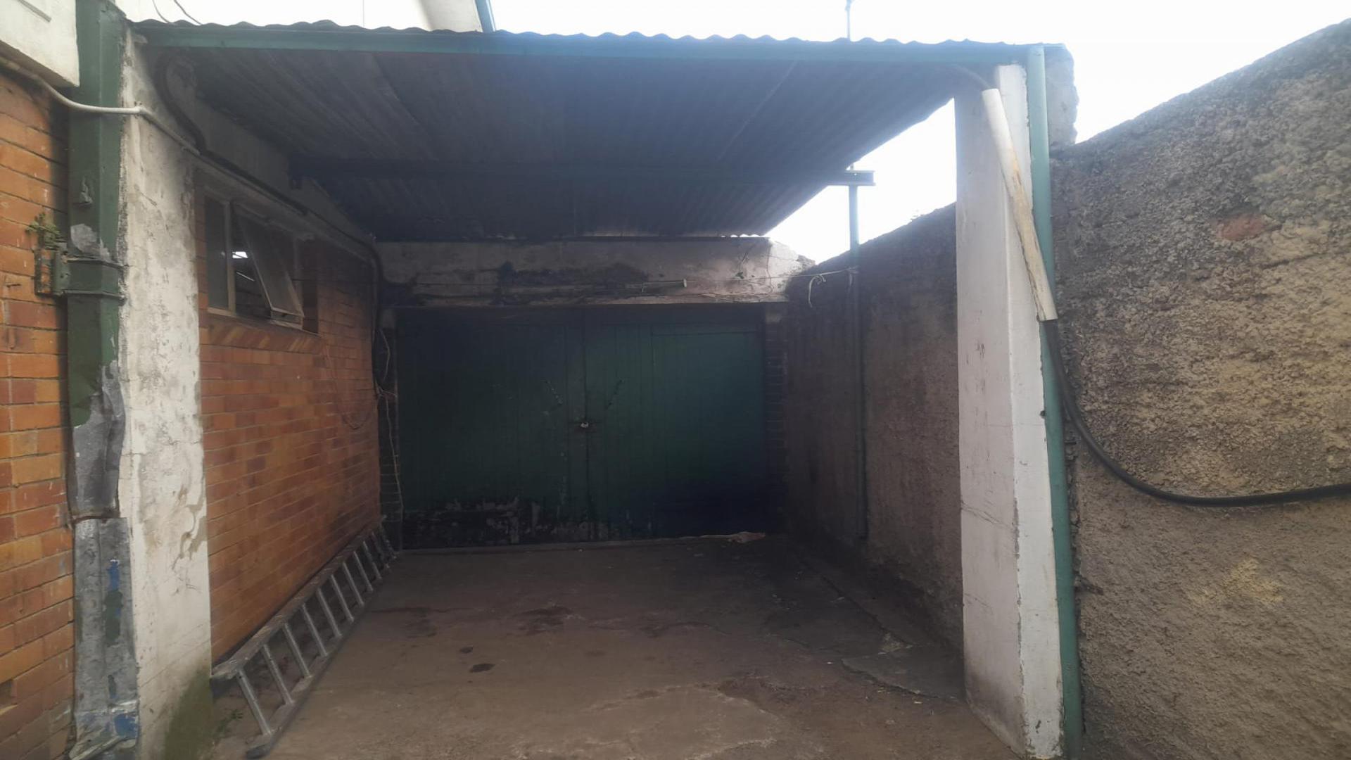 Carport  of property in Bellevue