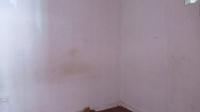 Bed Room 1 - 16 square meters of property in Bellevue