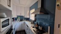 Kitchen - 11 square meters of property in Beyers Park