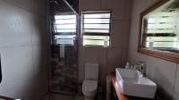 Bathroom 1 - 6 square meters of property in Weltevreden Park