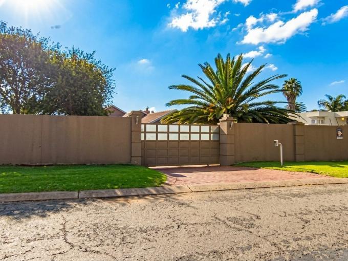 4 Bedroom House for Sale For Sale in Oriel - MR712361