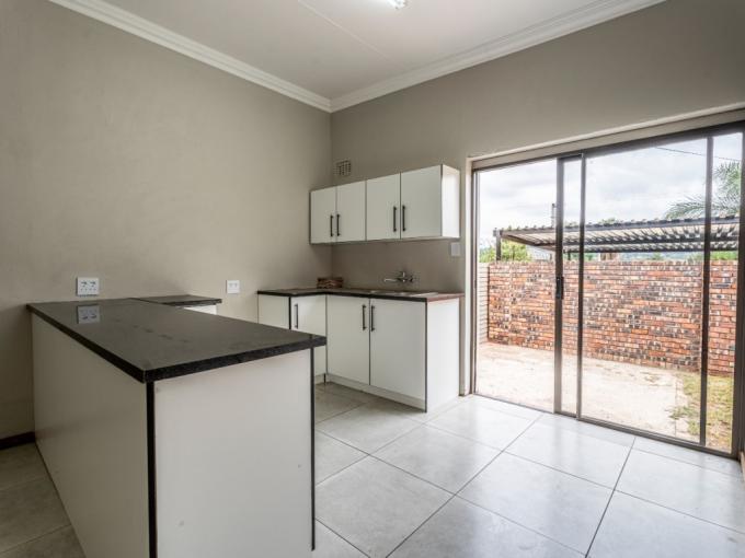 2 Bedroom Apartment to Rent in Westpark - Property to rent - MR712363