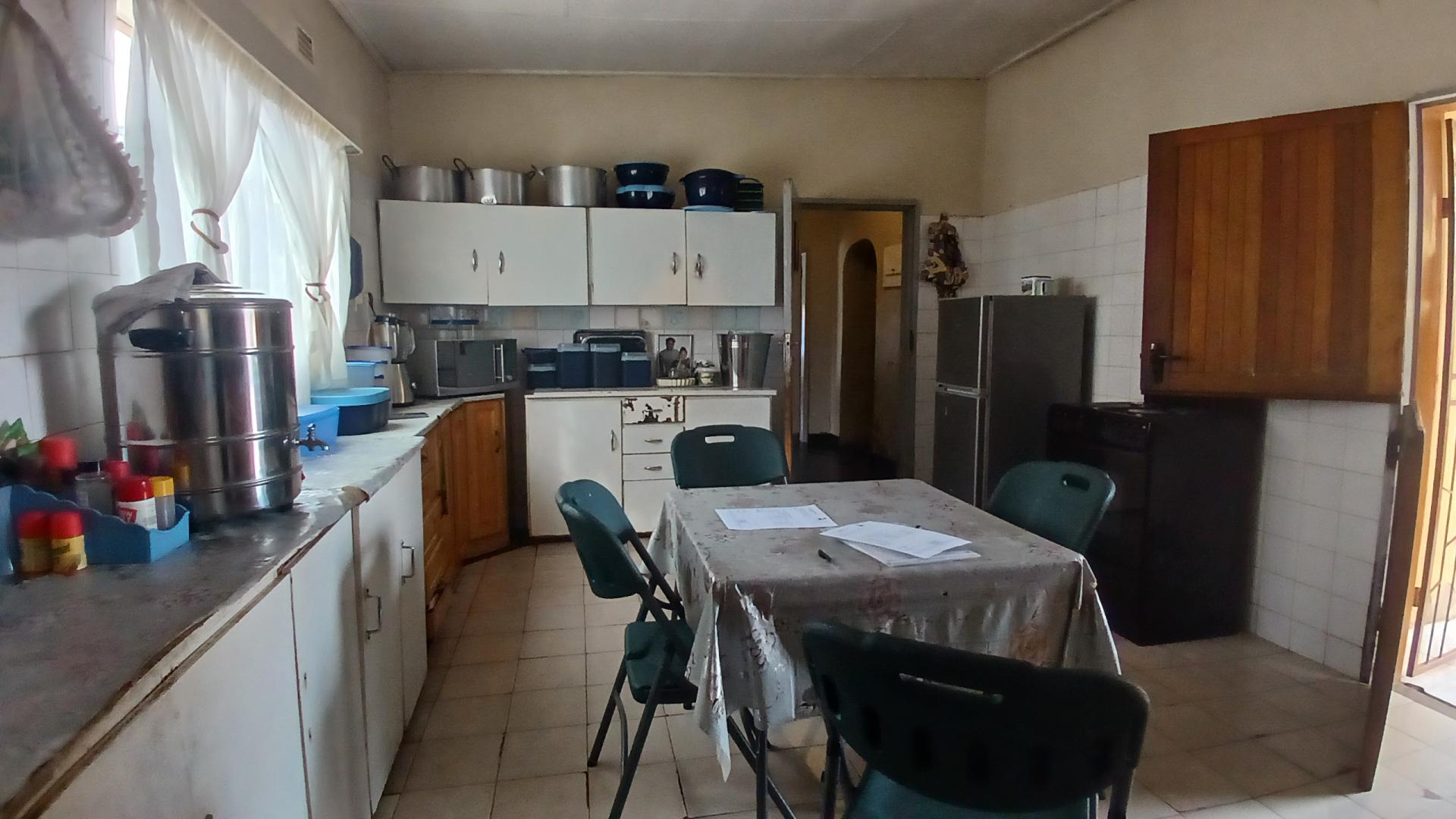 Kitchen of property in Temba