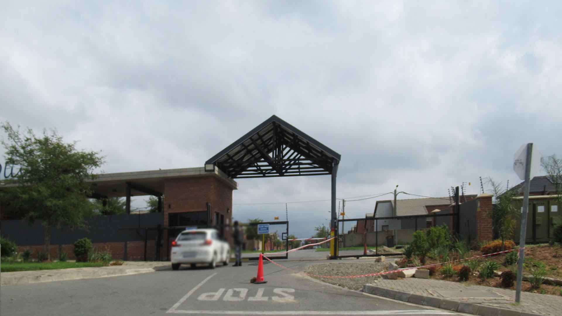Front View of property in South Hills