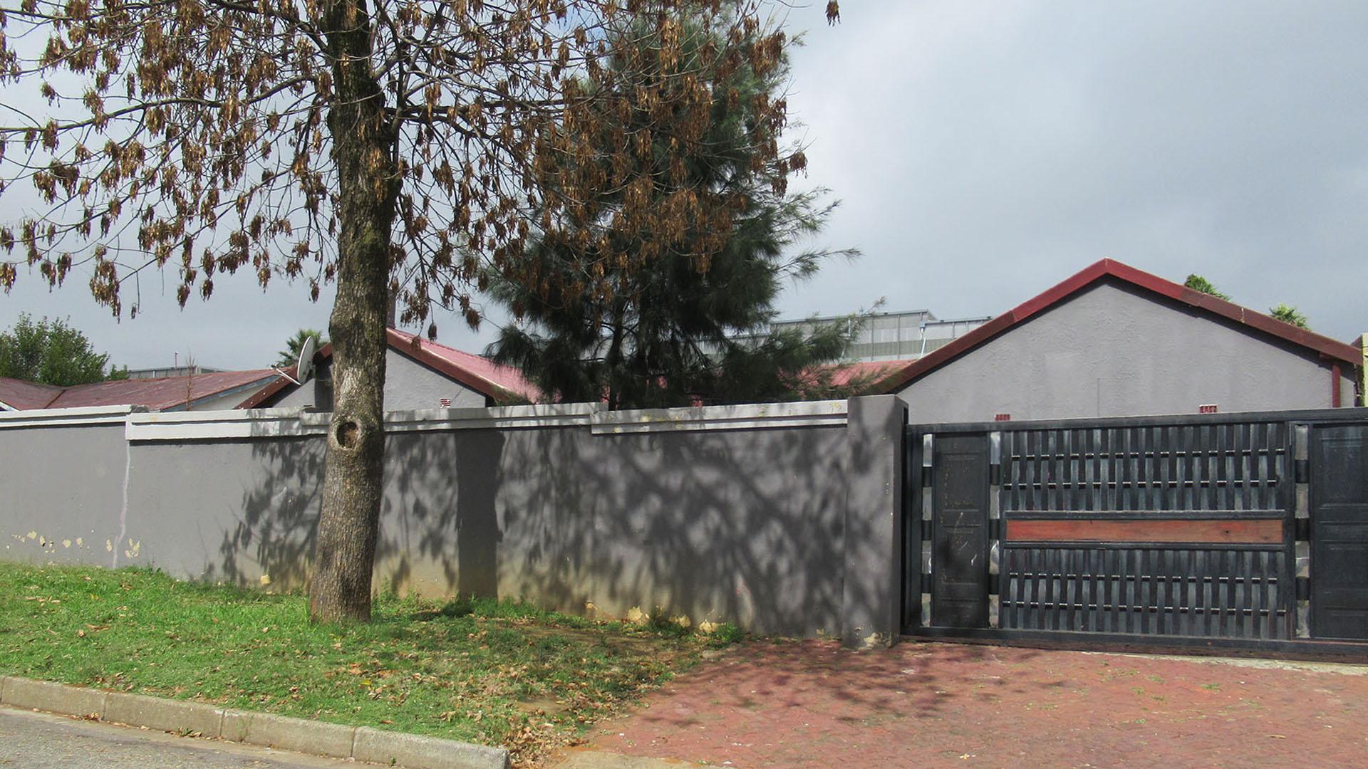 Front View of property in Klopperpark