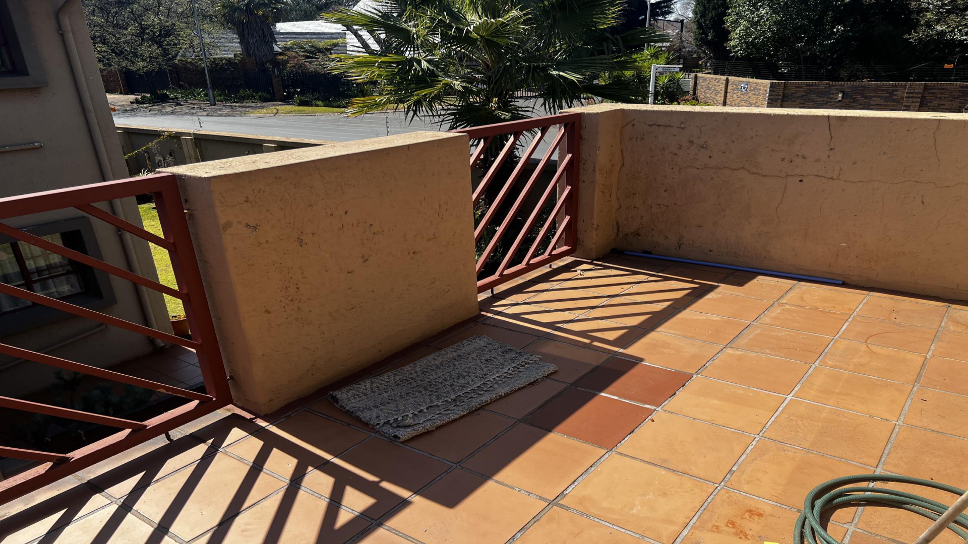 Balcony of property in Lakefield