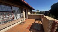 Balcony of property in Lakefield