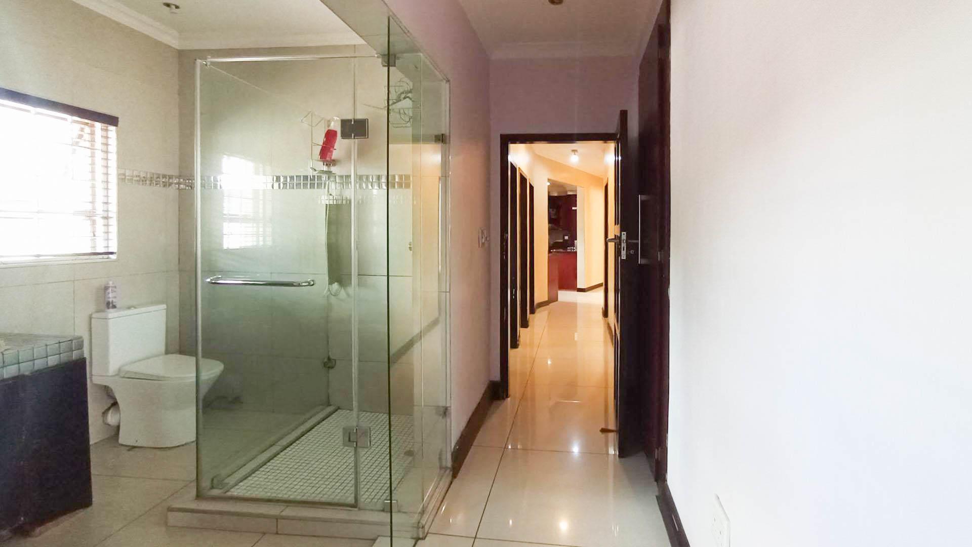  of property in Waterkloof Ridge
