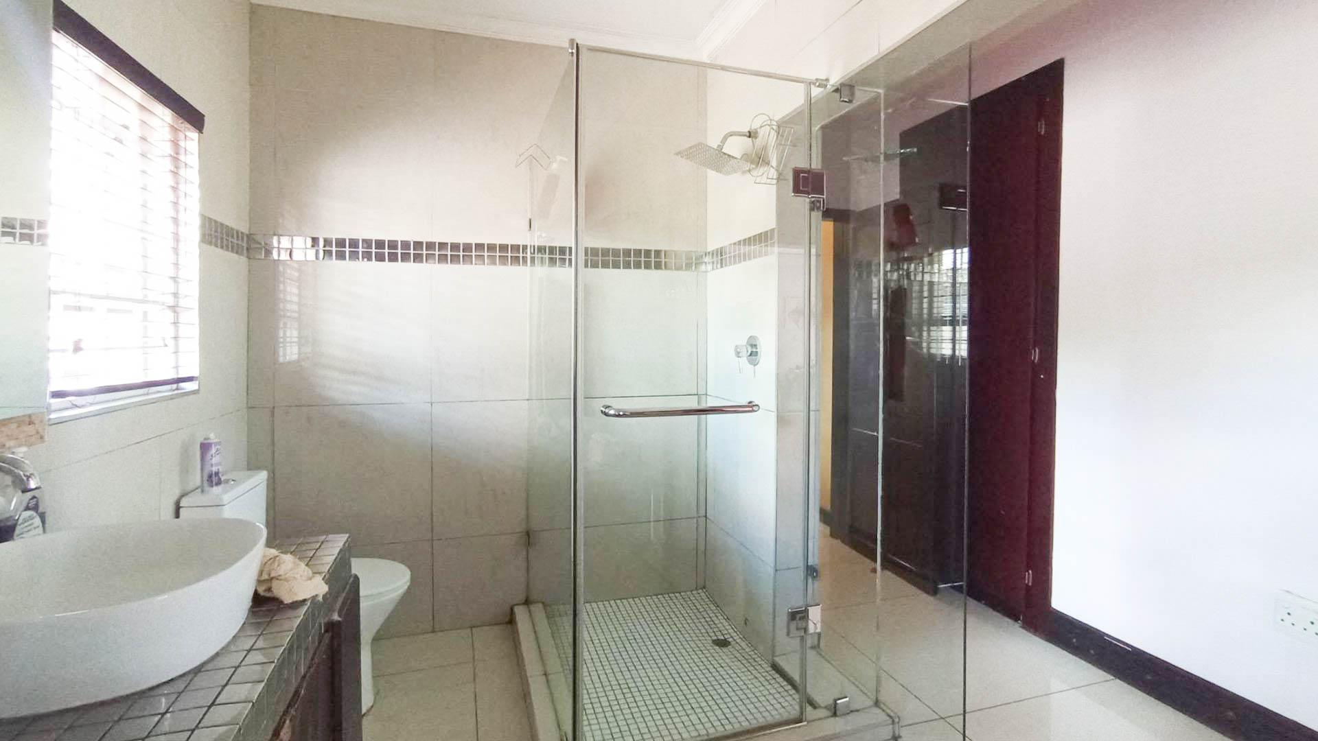  of property in Waterkloof Ridge