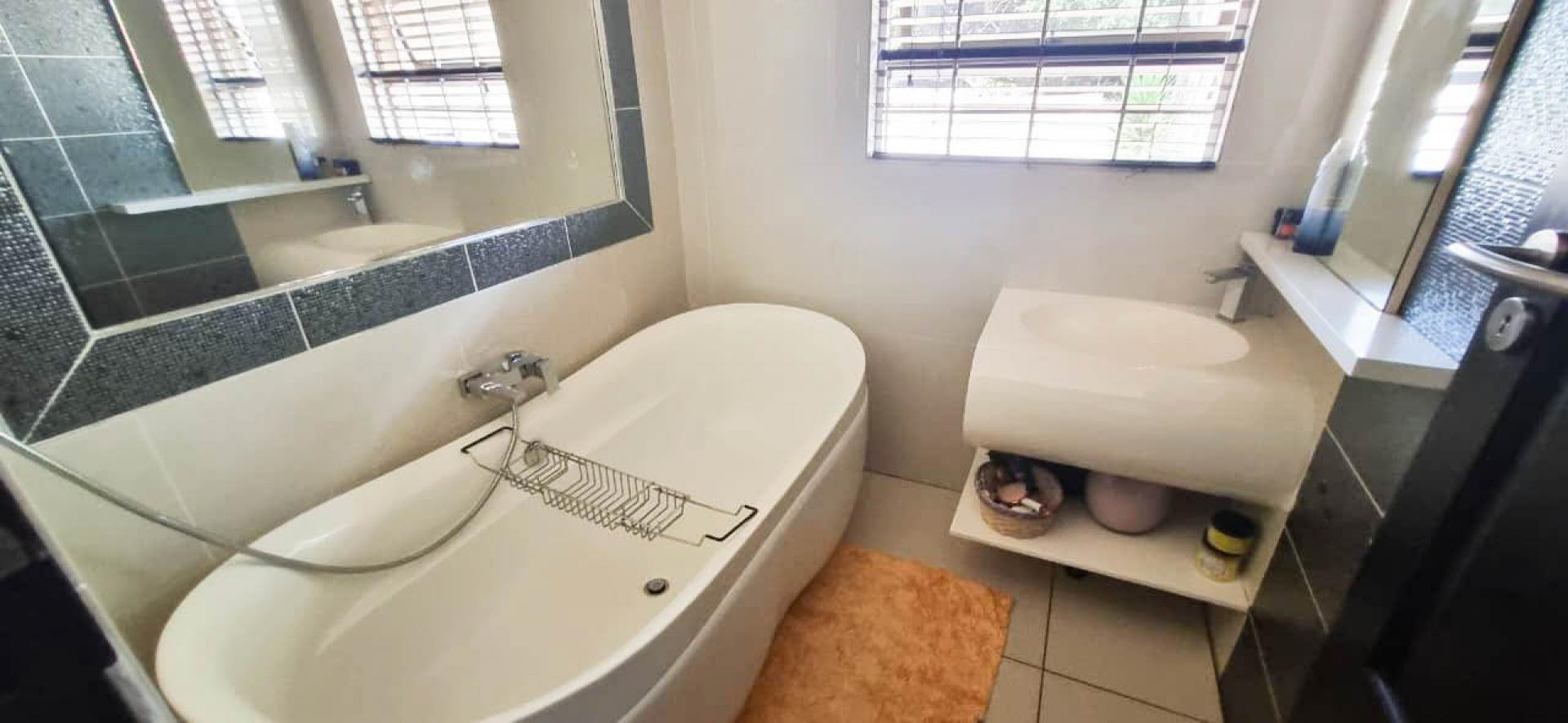  of property in Waterkloof Ridge