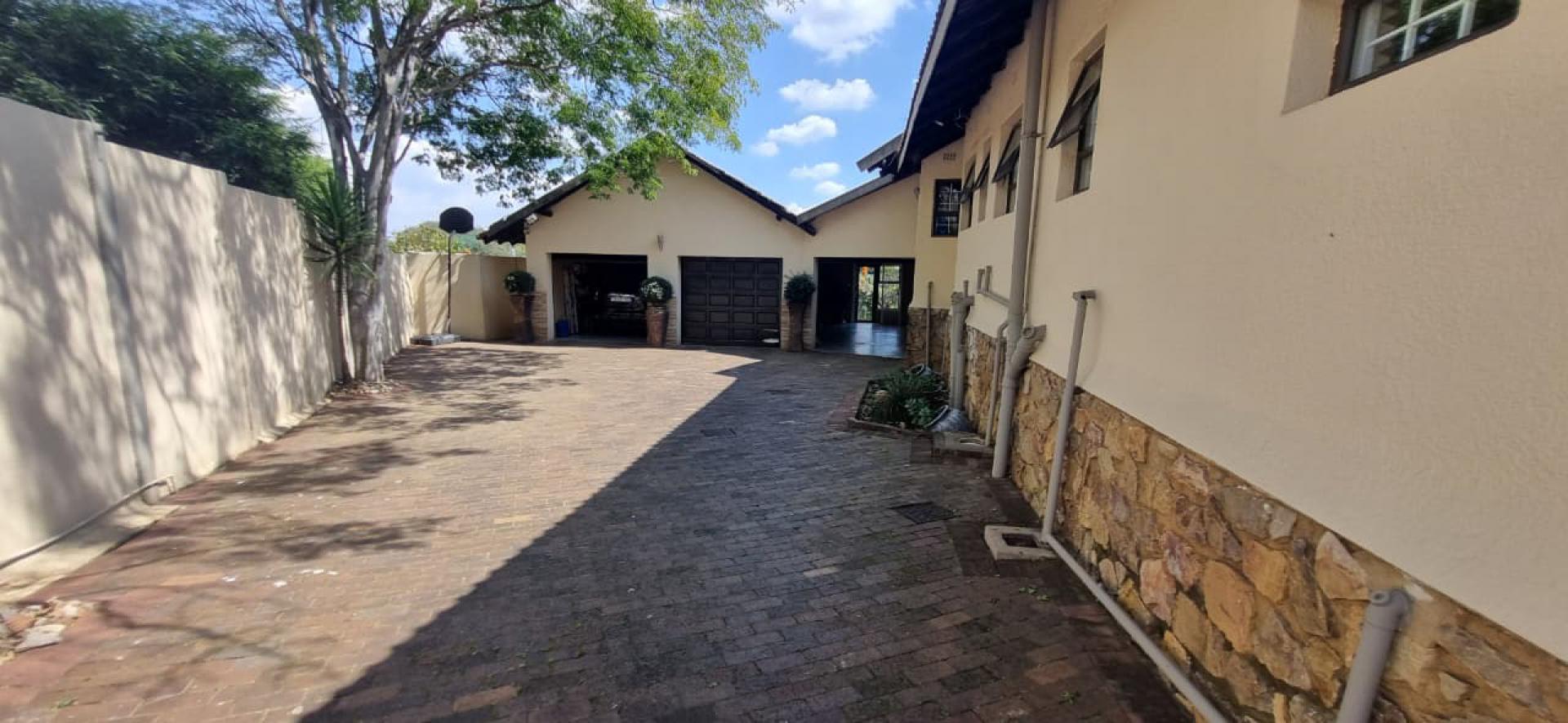  of property in Waterkloof Ridge