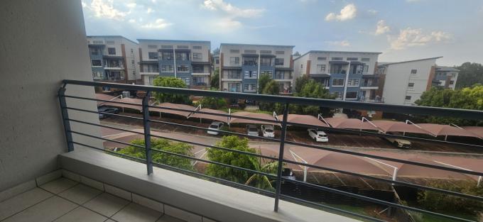 2 Bedroom Sectional Title for Sale For Sale in Greenstone Hill - MR712397