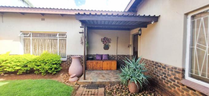4 Bedroom House for Sale For Sale in Delmas - MR712415