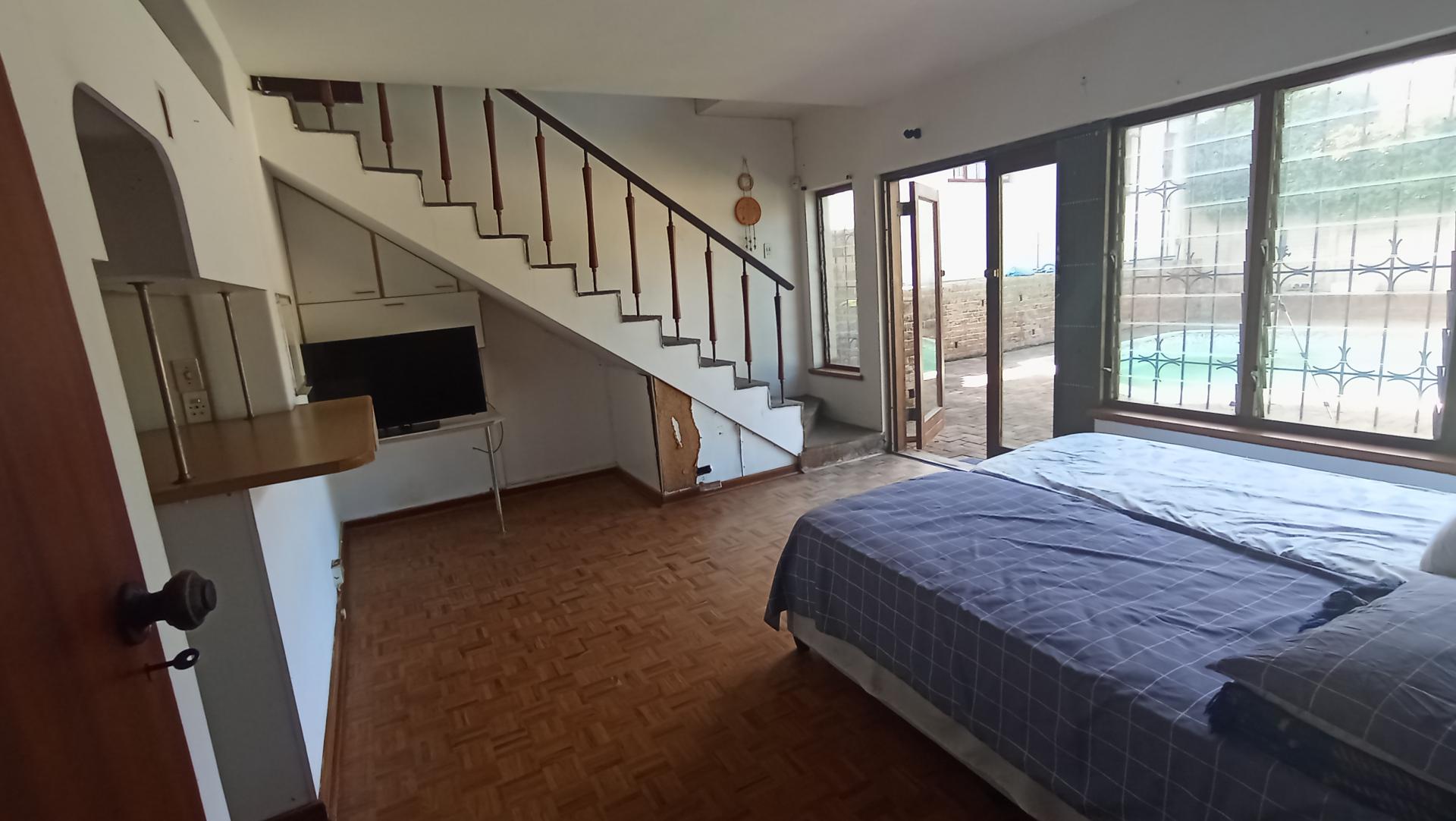 Dining Room - 32 square meters of property in Bulwer (Dbn)