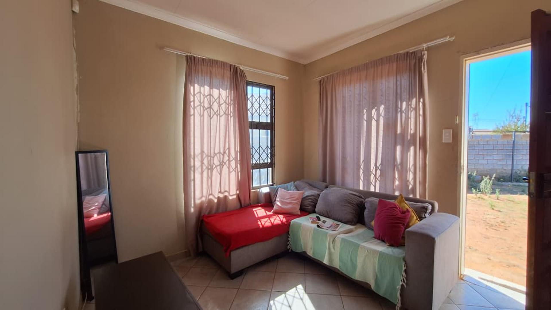 Lounges of property in Protea Glen