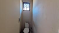 Bathroom 1 of property in Protea Glen