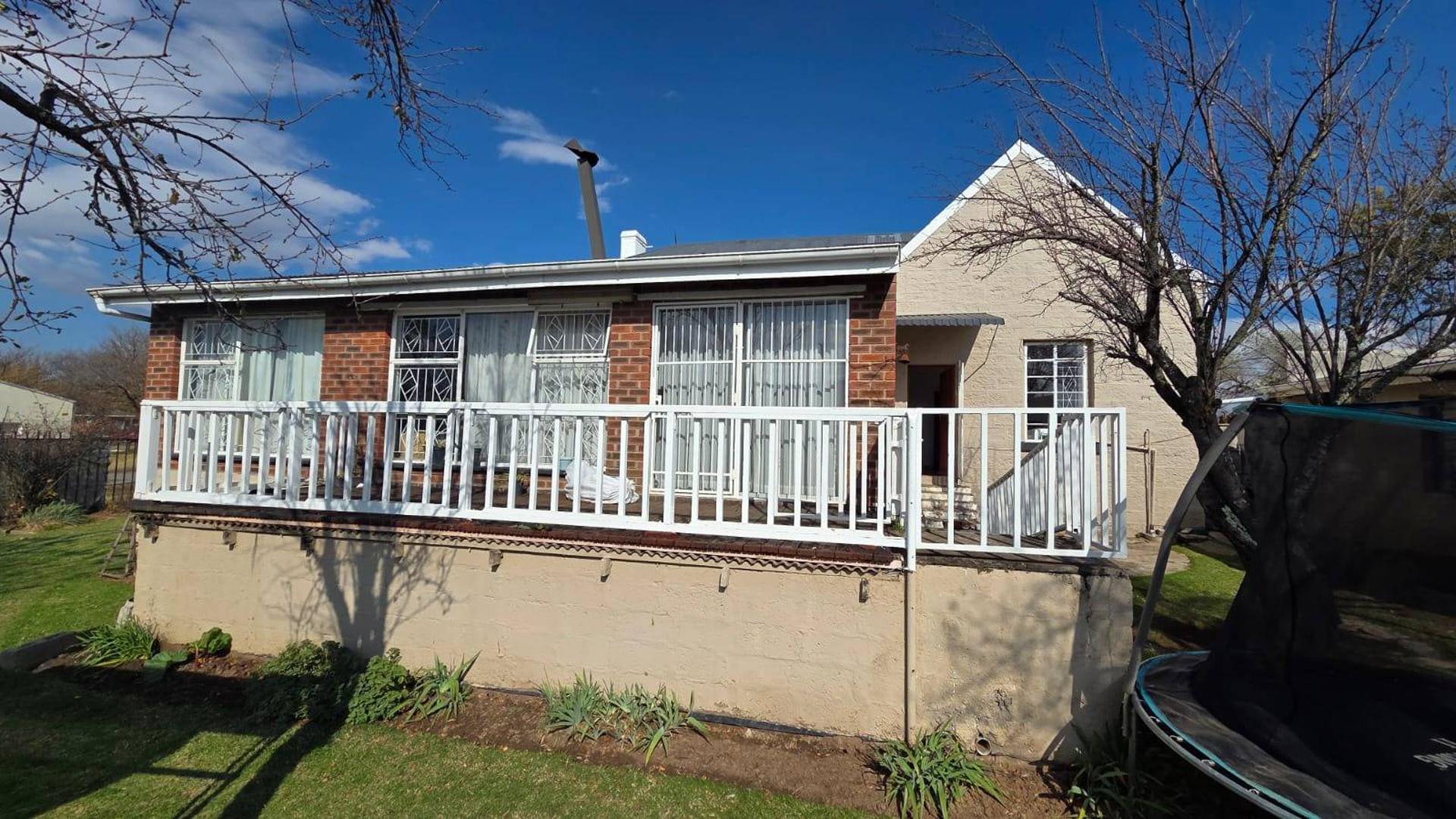 Backyard of property in Cathcart