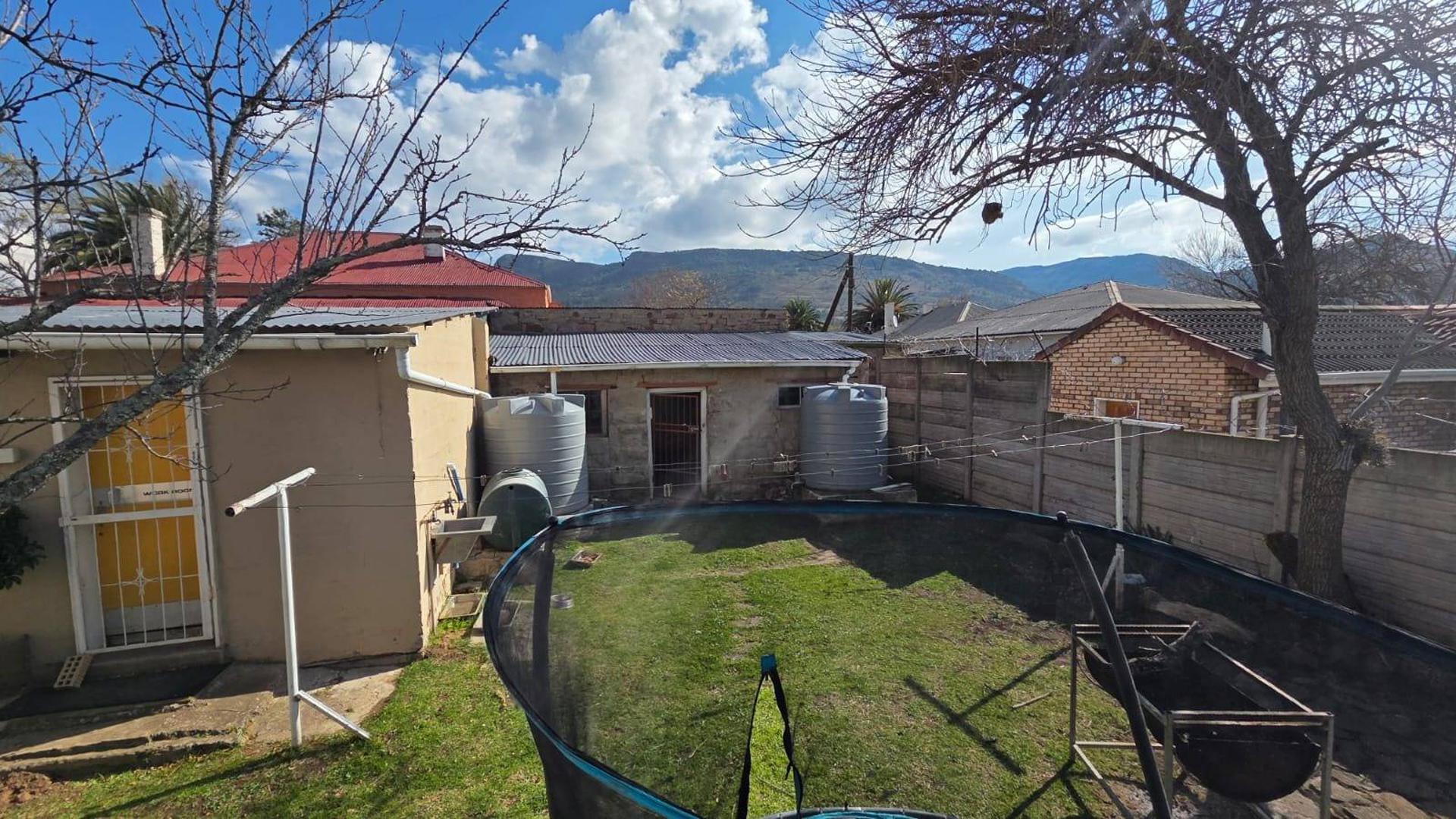 Backyard of property in Cathcart