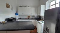 Kitchen of property in Cathcart