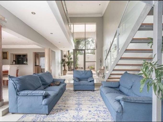 5 Bedroom House for Sale For Sale in Mondeor - MR712494