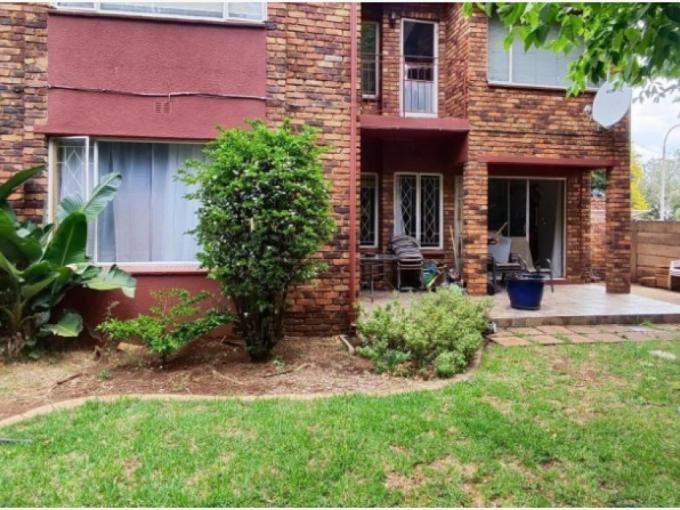 3 Bedroom Simplex for Sale For Sale in Brackenhurst - MR712495