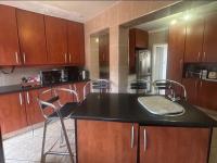  of property in Glenvista